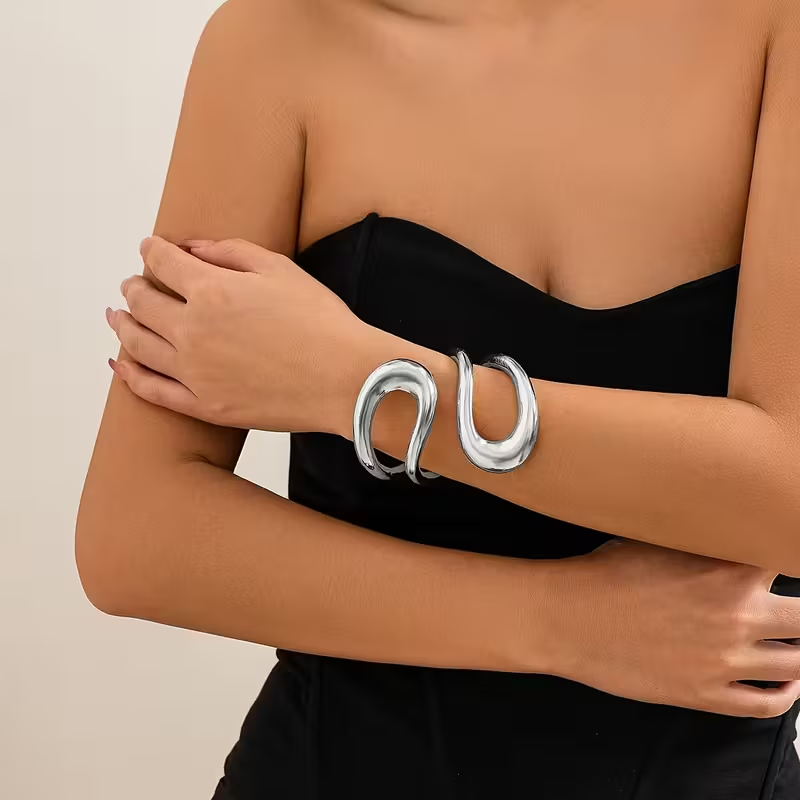 Elegant Gold Bracelet for Every Occasion