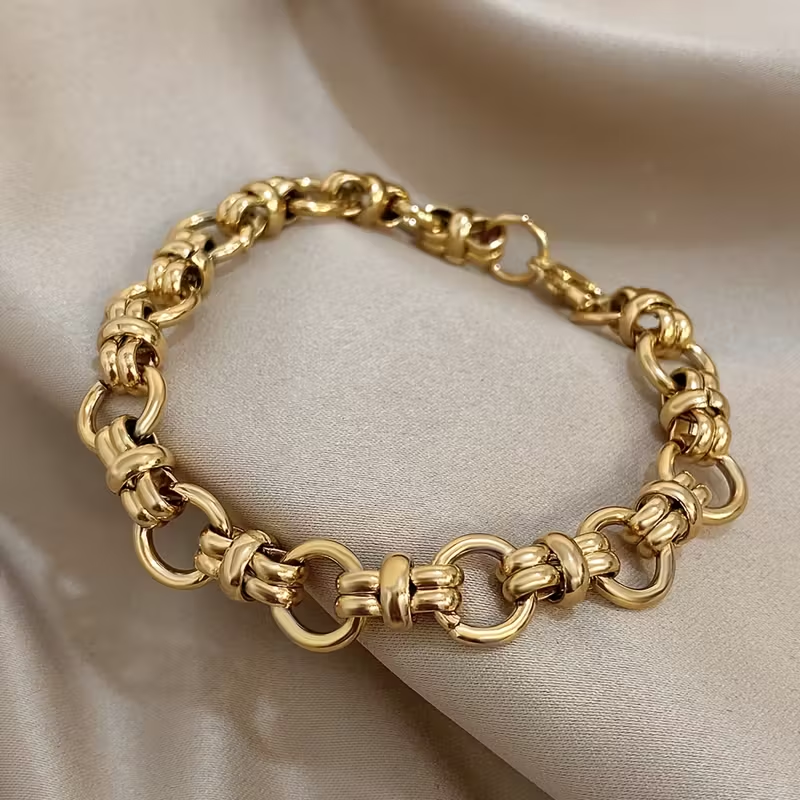 Beautiful Gold Bracelet with Unique Style