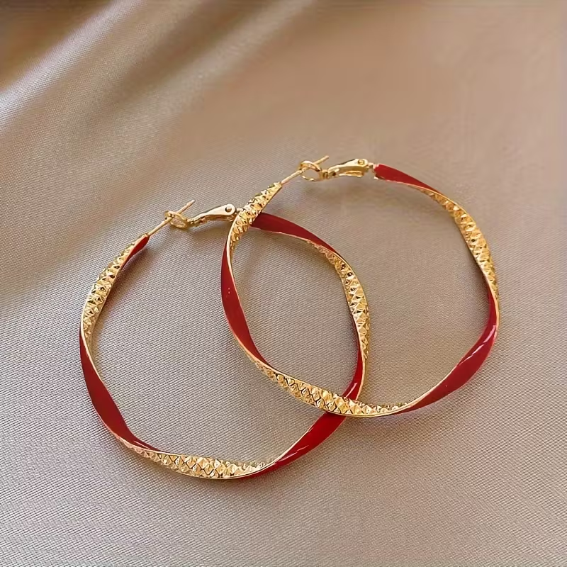 Vintage Handmade Gold Earring