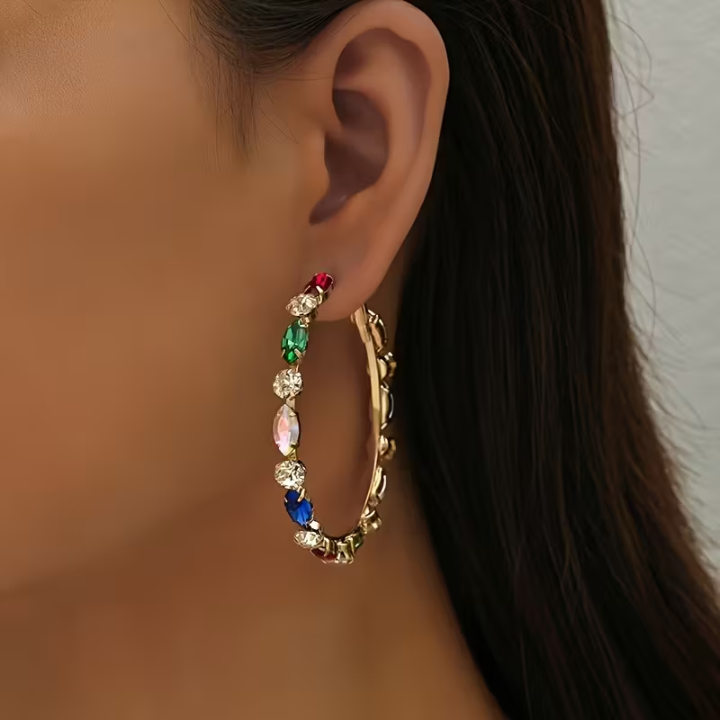 Beautiful Gold Earring with Unique Style