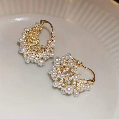 Beautiful Gold Earring with Unique Style