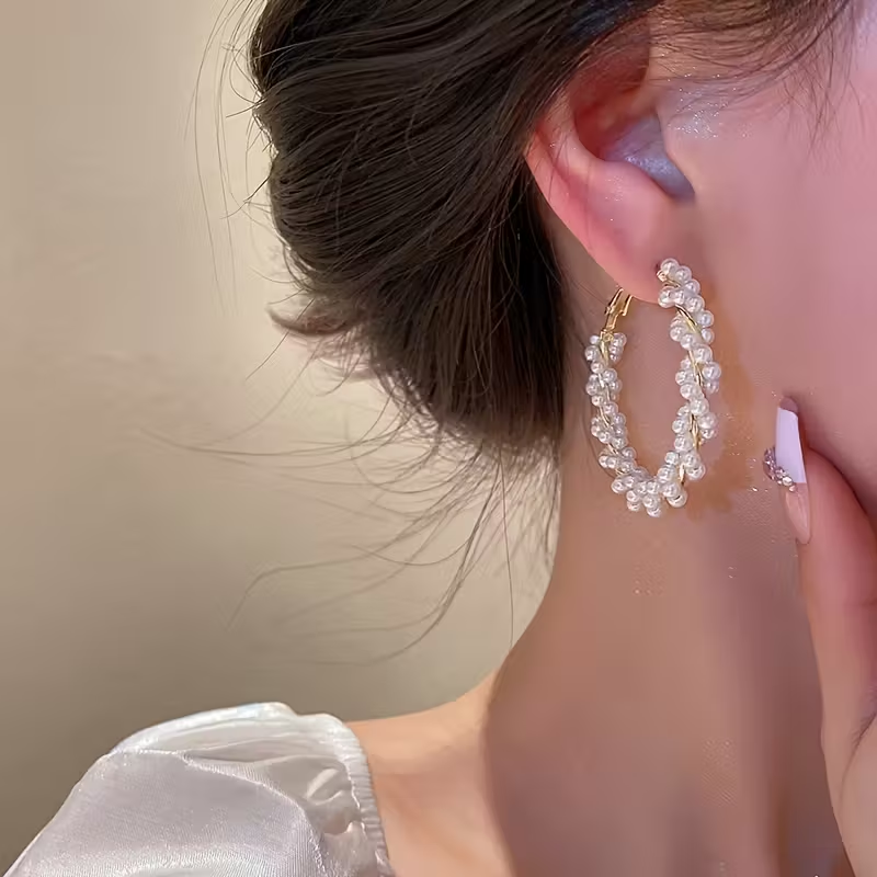 Romantic Pearl Earring for Special Moments