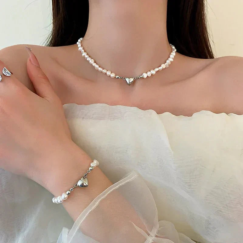 Beautiful Pearl Necklace with Unique Style