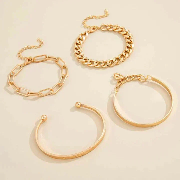 Beautiful Gold Set with Unique Style