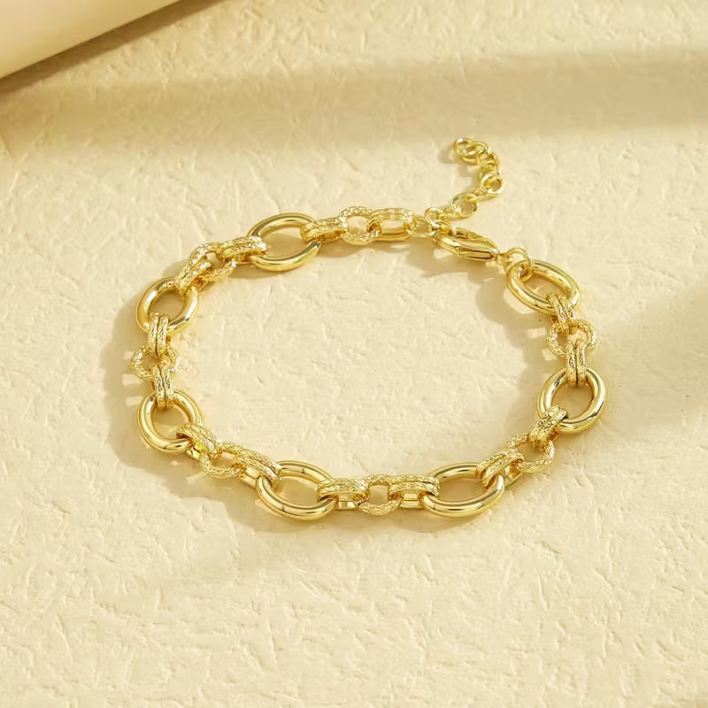 Stunning Bracelet for Daily Wear